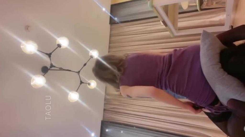很多人求的御姐女同调教,长得这么漂亮超级变态重口 预览截图 8