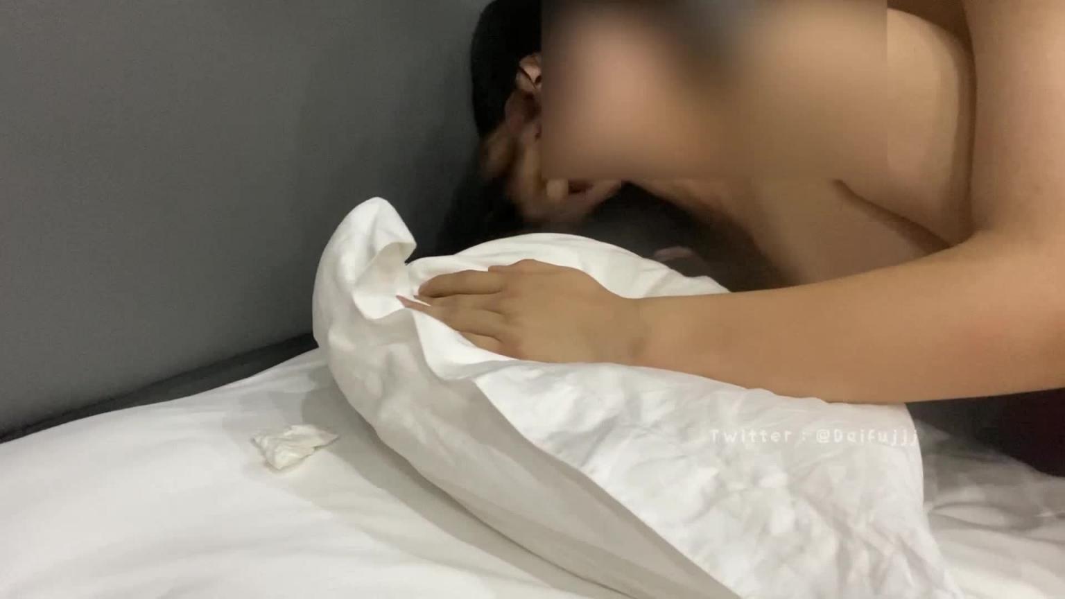 淫荡黑丝骚学妹,开学不忘和我打上一炮!! 预览截图 12