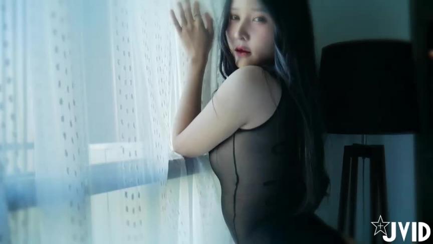 女神降临台湾JVID大尺度情欲私拍_极品美女Lisa薄纱抵挡不住我的坚挺 预览截图 9