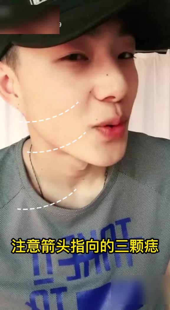 千万级别网红【张欣尧】惊爆露鸟门 预览截图 1