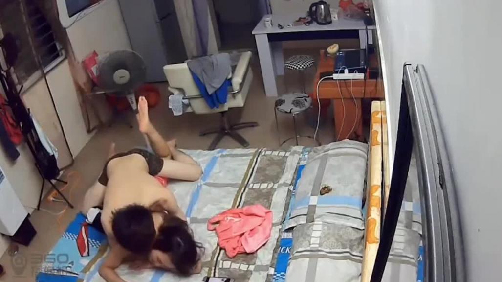 揭秘最真实家庭私生活_各种乱伦偷情骚妻饥渴自慰 预览截图 3