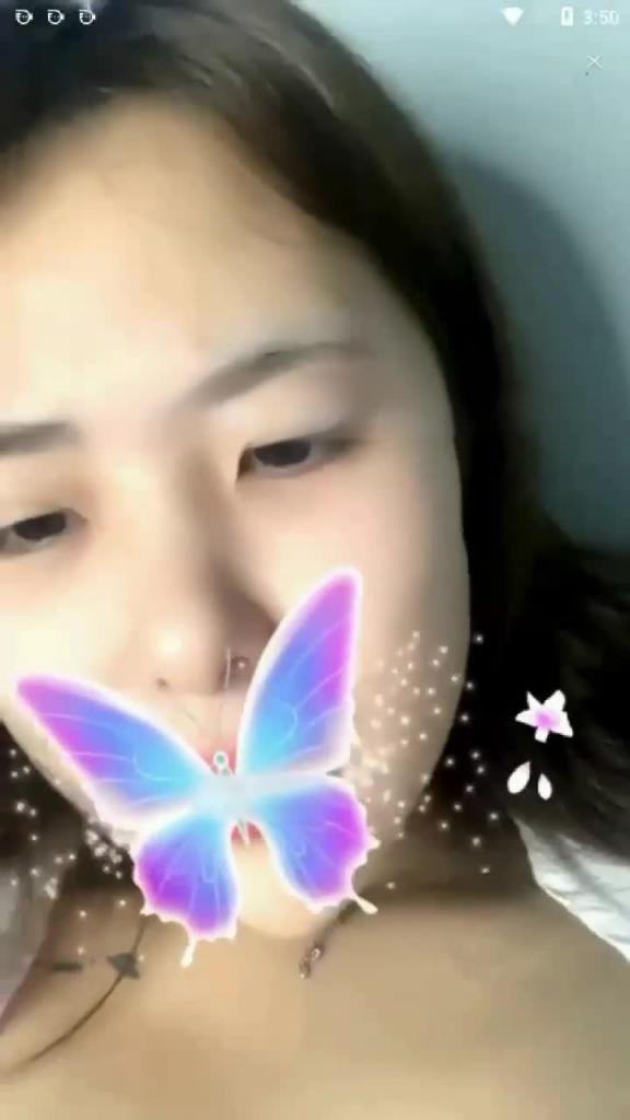 【真实裸聊】 抖音 “刘儿” 一对一裸聊 奶子很大 上过热门 预览截图 9