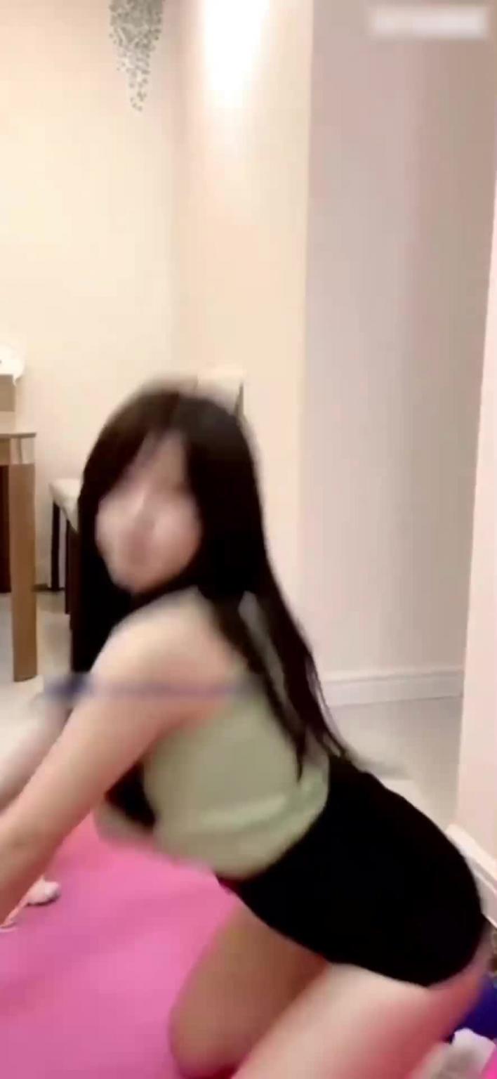 快手【橙夏夏】橙夏夏吖反差网红百万粉丝大奶巨乳超级会员群私播私拍露点福利 预览截图 11