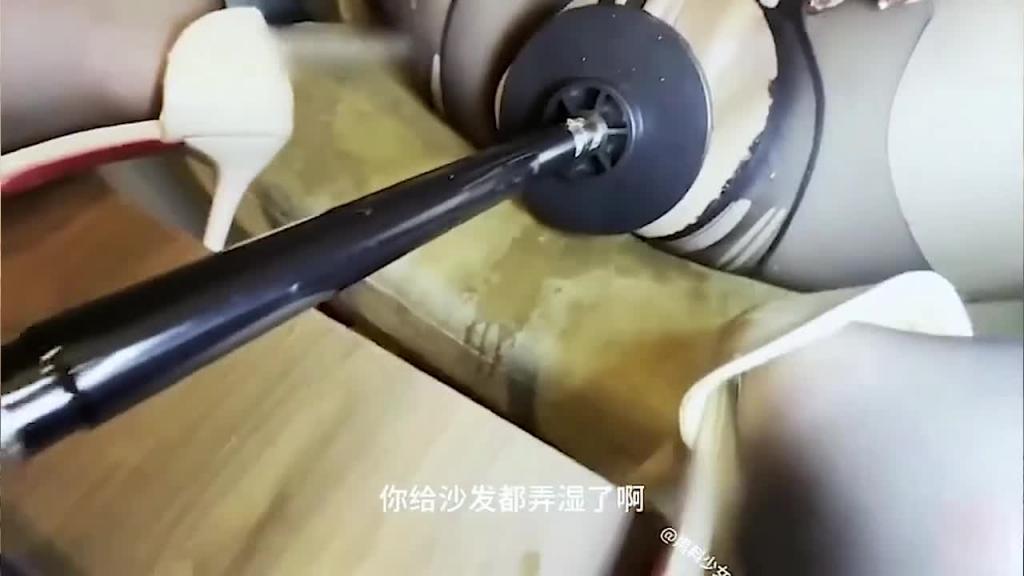 调教巨乳女神!高潮失禁口爆! 预览截图 11