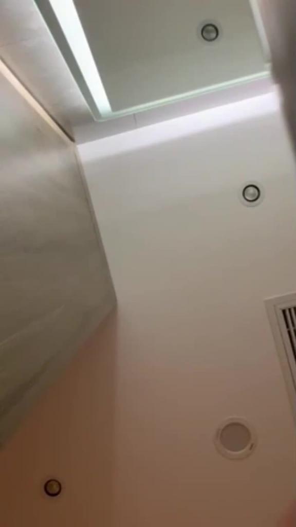 强烈推荐这部!-推特泰迪约妹·调教高颜值极品美乳舞蹈生-跪着深喉吃鸡巴扇耳光[全程淫语骚话] 预览截图 1