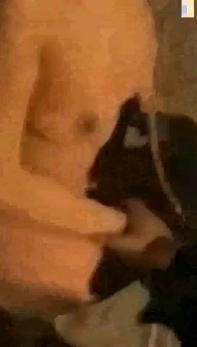 捉奸现场街头扒衣原配狂煸小三耳光 预览截图 11
