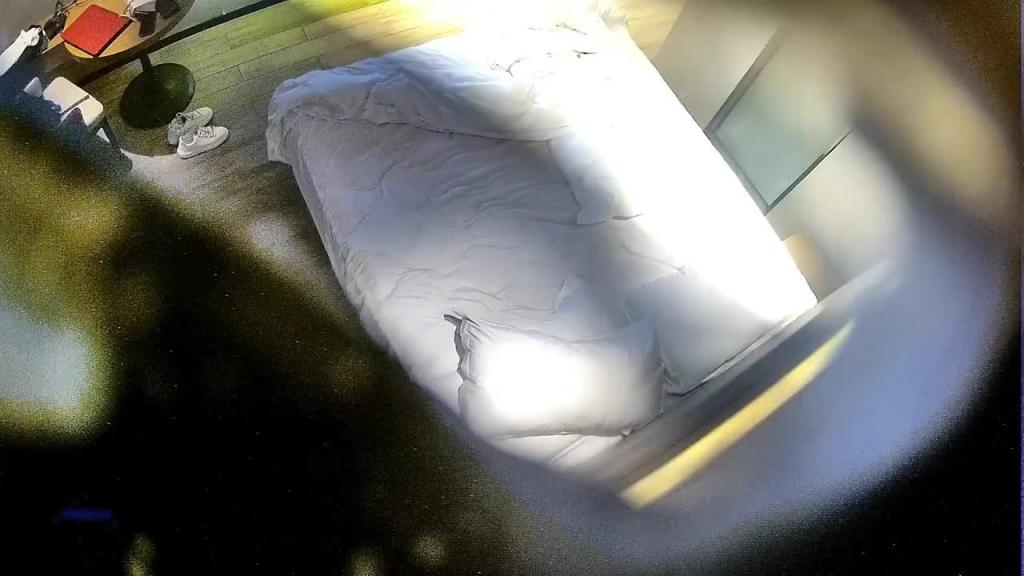【越反抗越兴奋】极品少女被干爹扑倒强插后一脸的心如死!2/2 预览截图 9