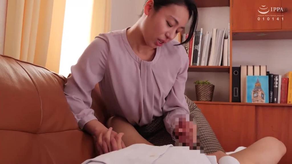 美人女教师女友是班导是社团顾问也是我的恋人~与年长女友从早到晚禁断情热中出性爱~ 田所百合 VEMA-226 预览截图 2