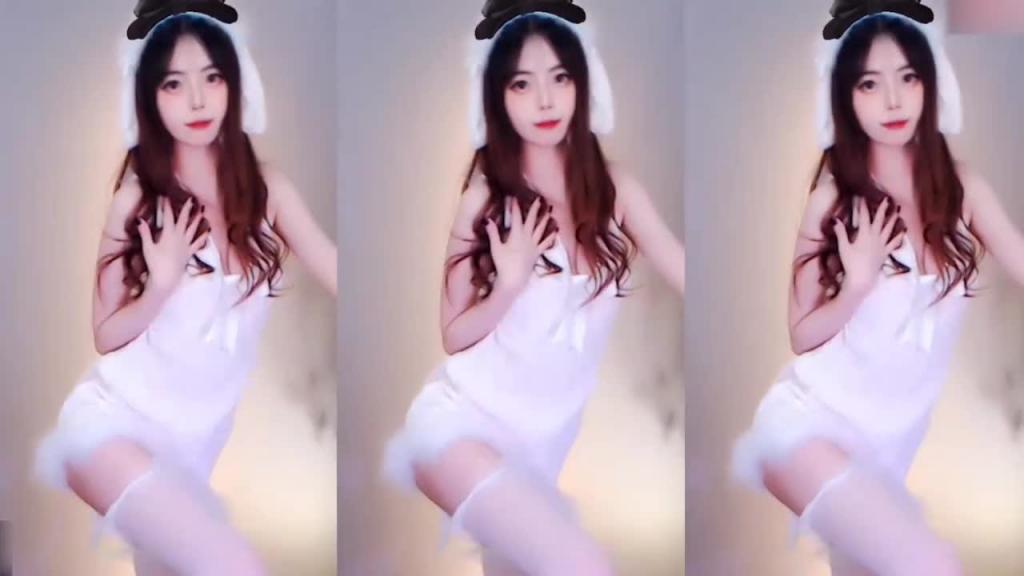 网红黑料网易女主播椰羊美美土豪定制全裸骚舞抠逼自慰福利 预览截图 2