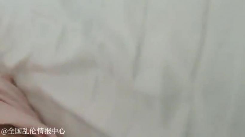 【很多人求的安徽真实鬼父肏自己亲生女儿事件】轻点插爸爸!裂了裂了! 预览截图 1
