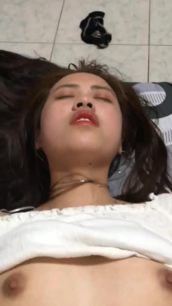 无套中出老婆 预览截图 2