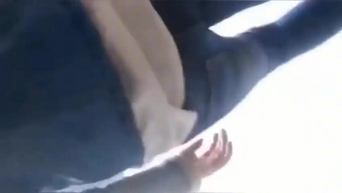【奇葩街射】专挑时尚美女跟踪到家门口顶臀射精到人家屁股和鞋子上 预览截图 5