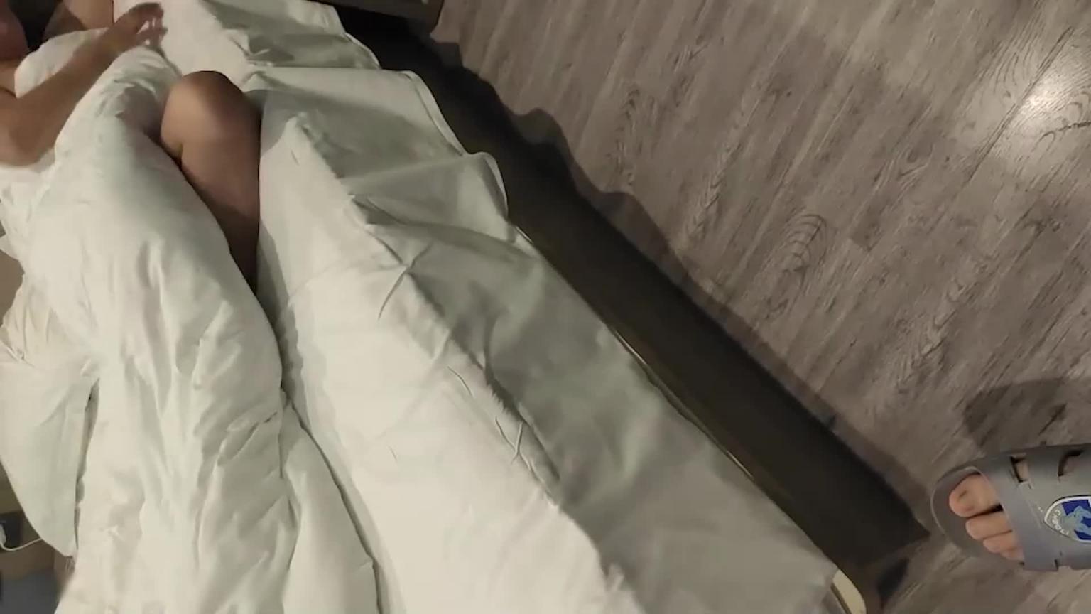 【无情的屌】先吃完宵夜在聊聊天约的良家小妹肥臀嫩逼让哥好好爽了_2 预览截图 5
