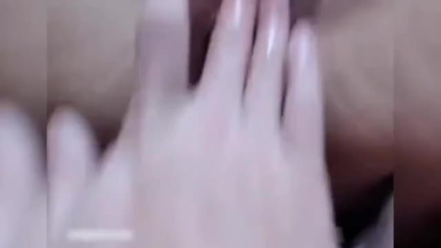 网爆日本最年轻议员吉武配售女高中生 性爱门事件 预览截图 2