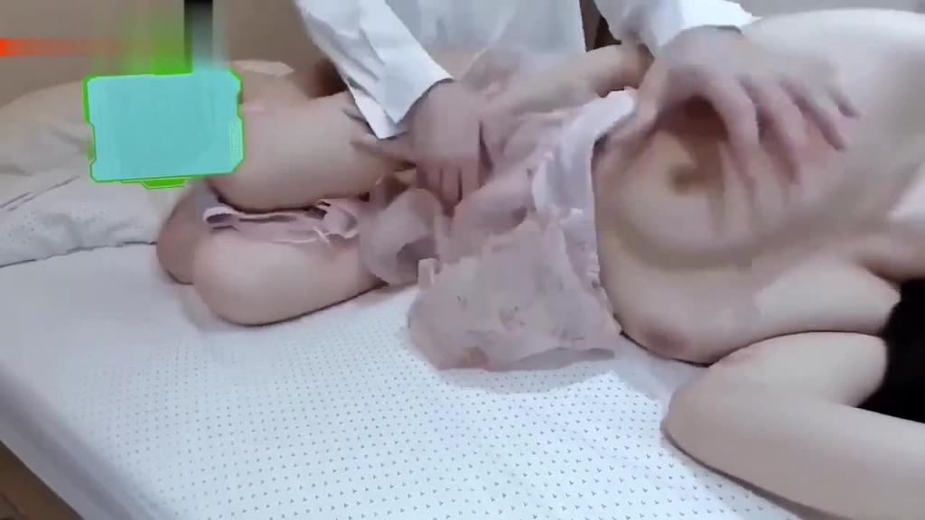 【清纯校花】大一学生一边玩游戏一边被玩 预览截图 11