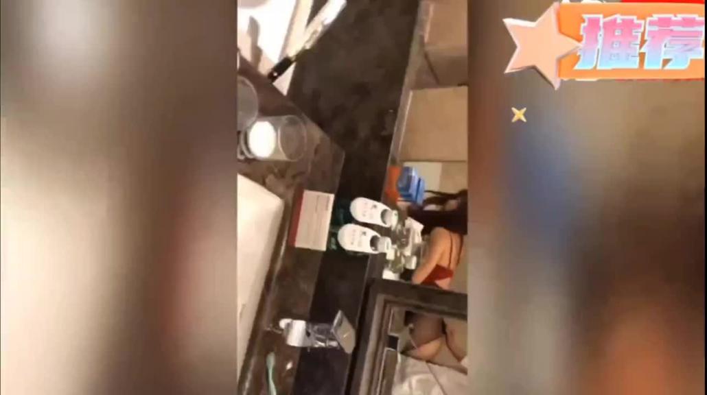 【猎奇】富人圈泄密,灌肠喷射高颜值网红女神 预览截图 10