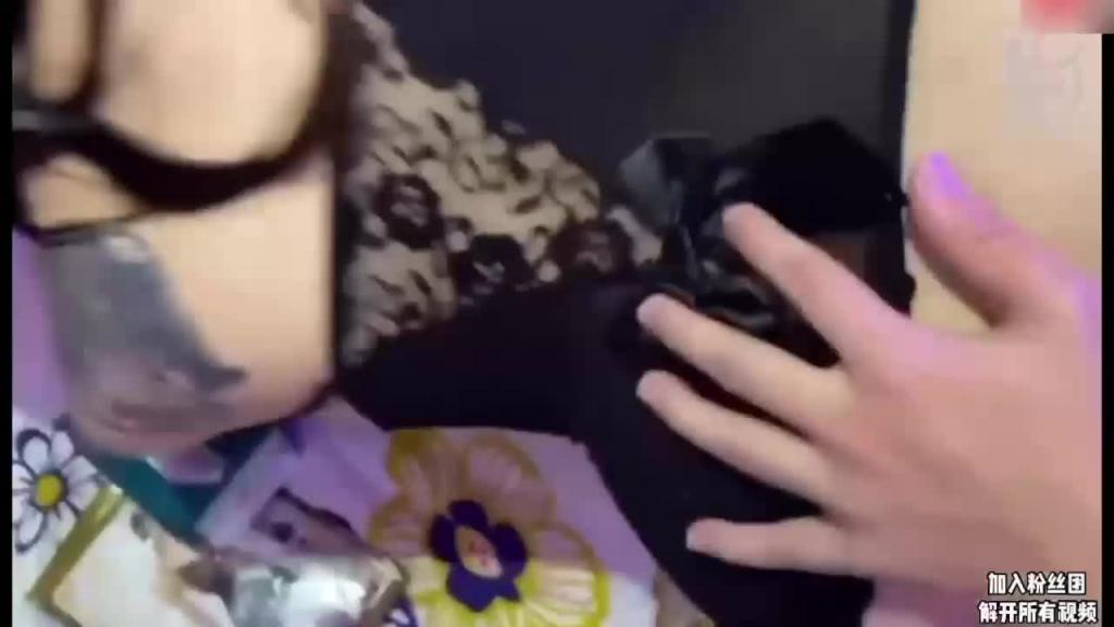 【真实乱伦表妹和舅妈】舅舅外地打工还不知道老婆和女儿被操 预览截图 4