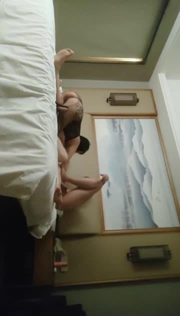 换妻约会4P淫乱的不眠之夜 预览截图 8