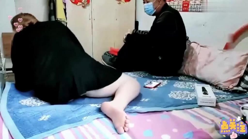 儿子常年在外 俗话说肥水不流外人田儿媳妇就是半个老婆 预览截图 6