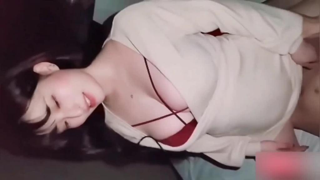 顶级颜值女神极品巨乳魔鬼身材忘情深喉口交肥臀被无套爆肏 预览截图 4