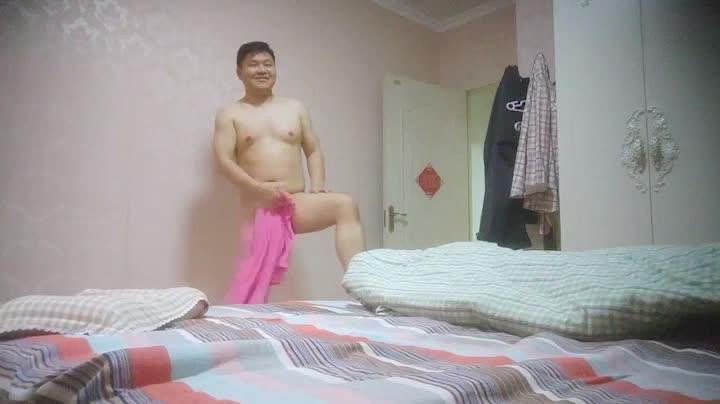 【绿帽淫妻】天津鸟叔带着一帮兄弟搞熟女，30如虎40如狼，轮流草，阿姨这嘶哑骚声_好让人振奋 预览截图 10
