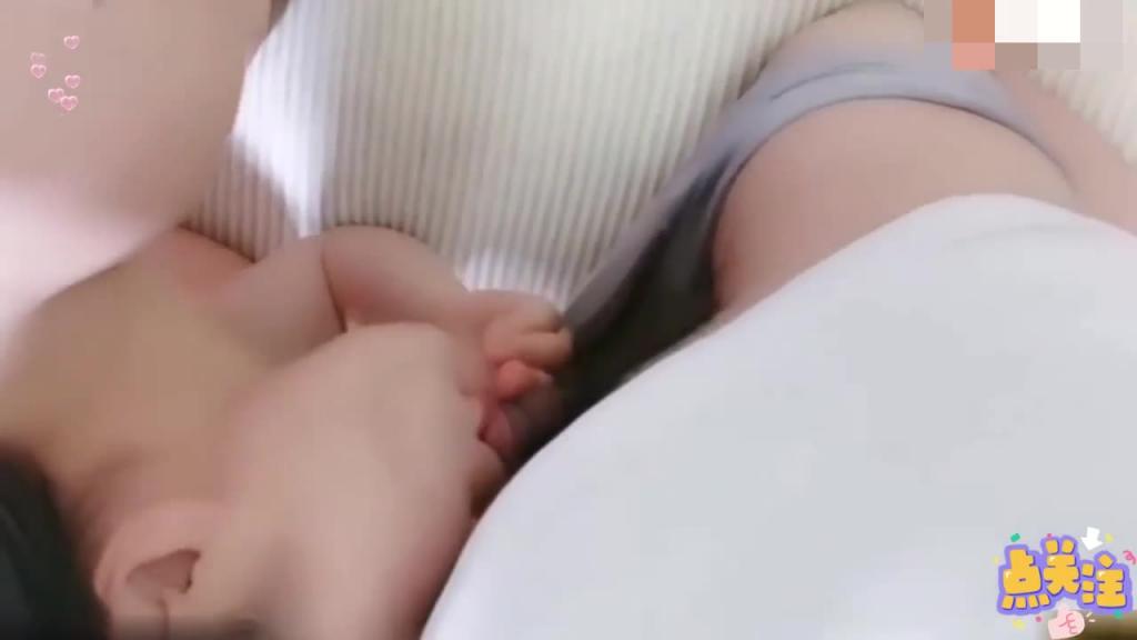 【家庭乱伦】真实乱伦嫂子大哥不在家,步忽悠嫂子无套内射 预览截图 11