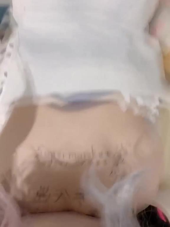 1000元买来的小母狗随意玩弄手交肛内直喷 预览截图 8
