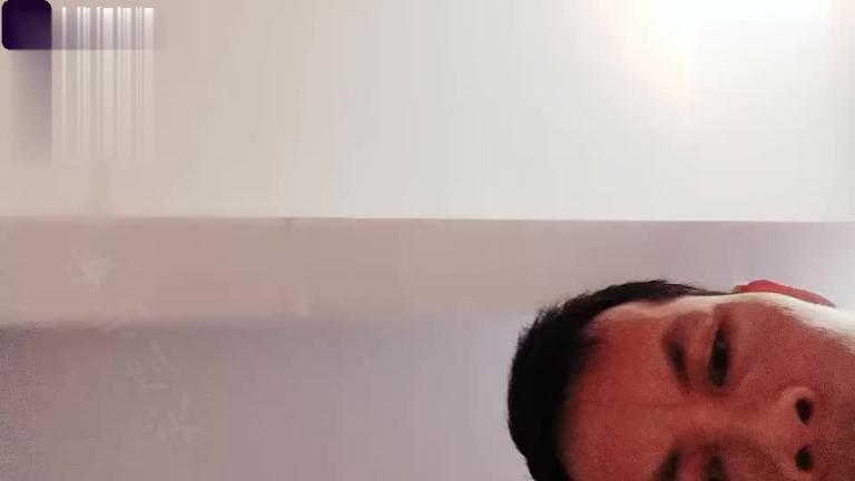 【叔侄乱伦】畜生老叔假借充值皮肤诱骗侄女无套内射 预览截图 10