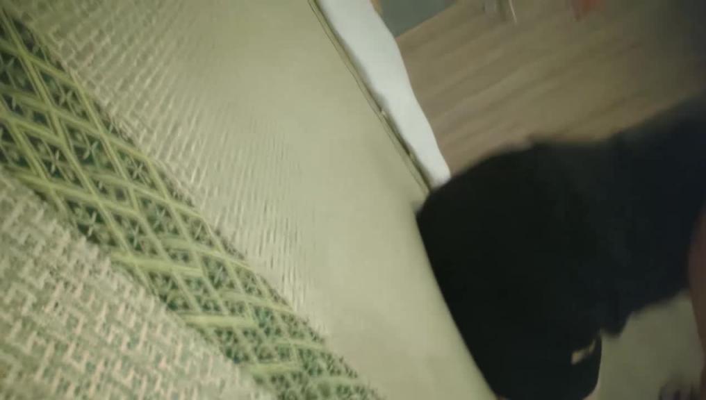 【洗脚城探花】淫语勾引按摩小少妇,抠逼舔胸给小少妇玩爽了,自己主动坐上大鸡巴 预览截图 12