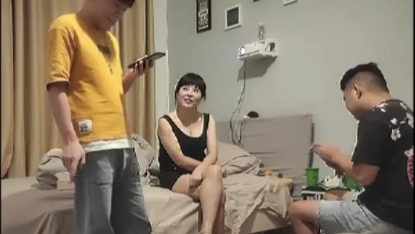 极品阿姨 NTR水量惊人 预览截图 2