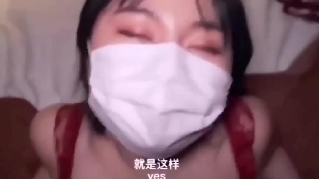 【真实不伦姐弟恋】极品白虎邻家姐姐,红色情趣内衣勾引弟弟 预览截图 9