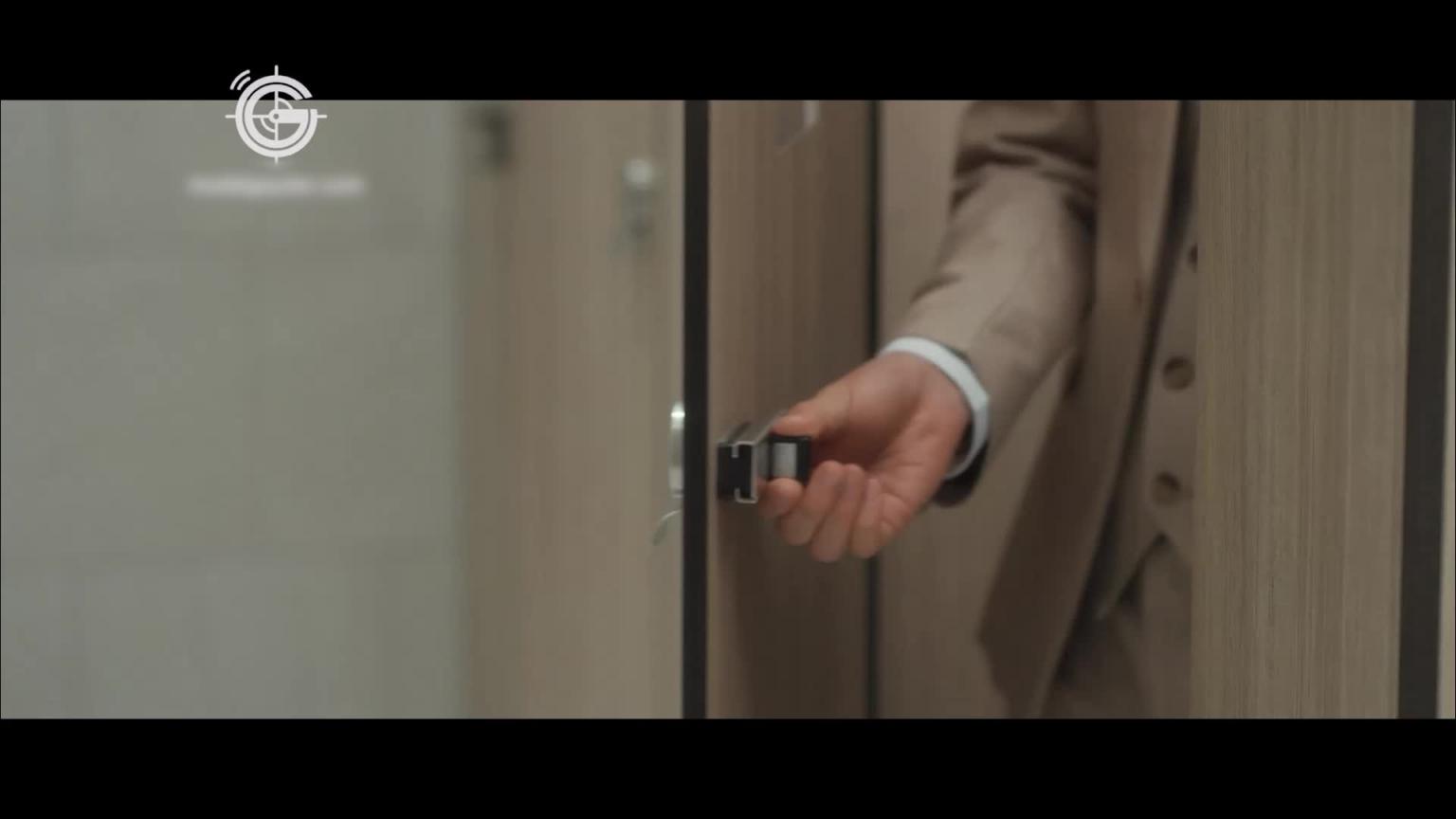 《盖达事务所》EP.2 - 被锁上CB的菜鸟淫乱3P新训 预览截图 1
