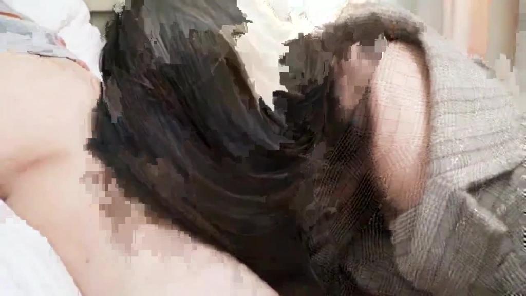 导演潜规则十八线演员,美女为了上位床上尽显淫荡 预览截图 3