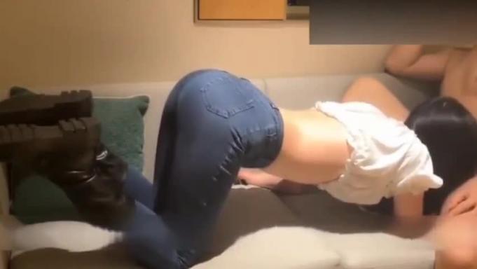 【独家美胸嫩穴】超嫩美臀来袭。你们要的长筒靴尖叫爆操美穴 预览截图 5