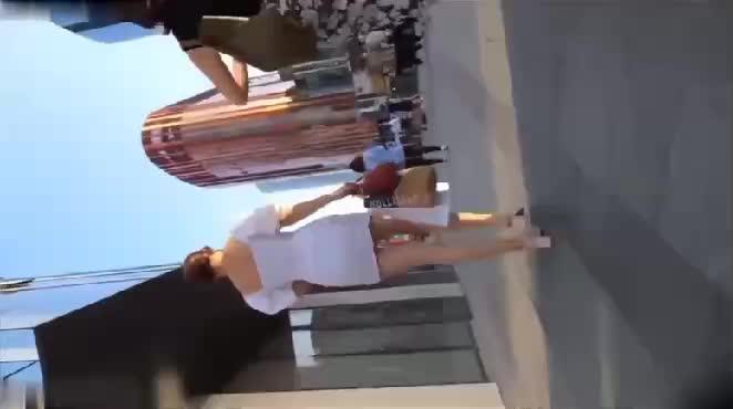 抄底少女尾随,更衣室偷窥美妇换衣 预览截图 8