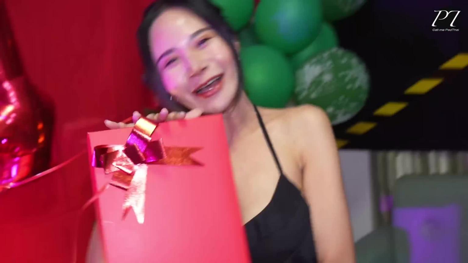 【特辑】2023年终圣诞派对Christmas home party in pattaya 预览截图 6