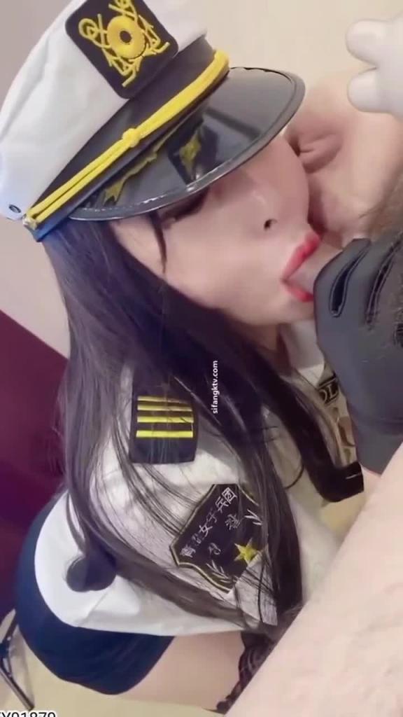 精选20位高颜值极品骚逼，入，颜射，调教，网红.名模.校花...再漂亮的私下都是母狗 预览截图 3