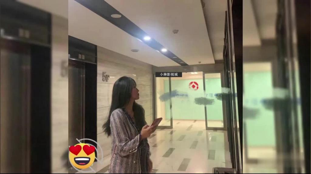 【舞蹈生泄密】长沙某师范大学实习舞蹈老师 预览截图 1