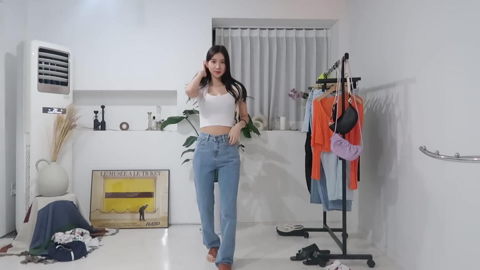 嘻哈&性感每日感性吸引视线LookBook 预览截图 2