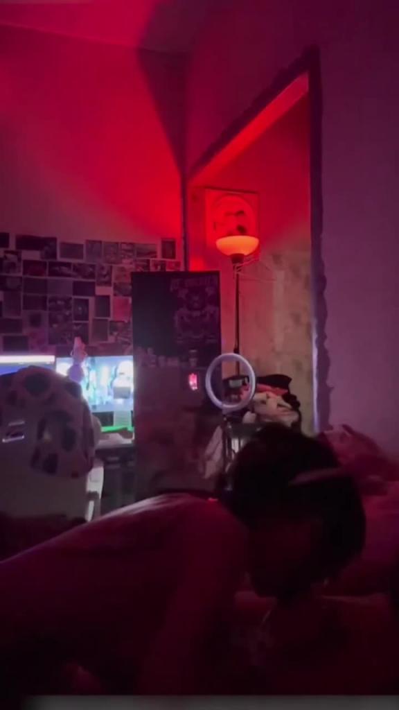 【推特网红】极品辣妹Namii巨乳纹身非主流美妞 自慰 女上位啪啪 预览截图 10