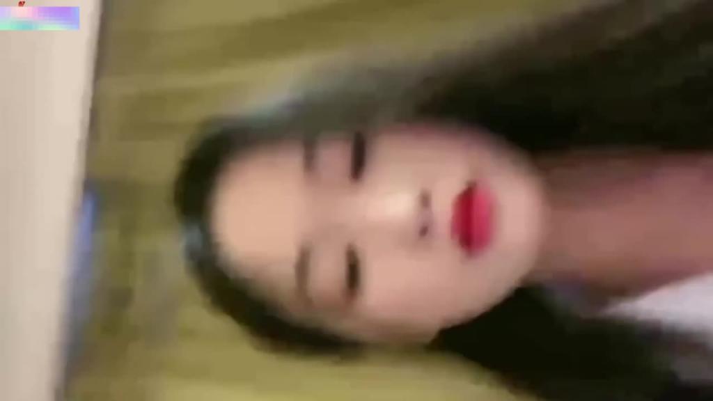 女同调教双M狗爬口水足交深喉! 预览截图 6