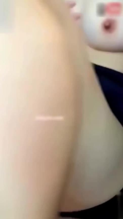 【父女乱伦】继父接高中女儿在车里把她强暴了 预览截图 5
