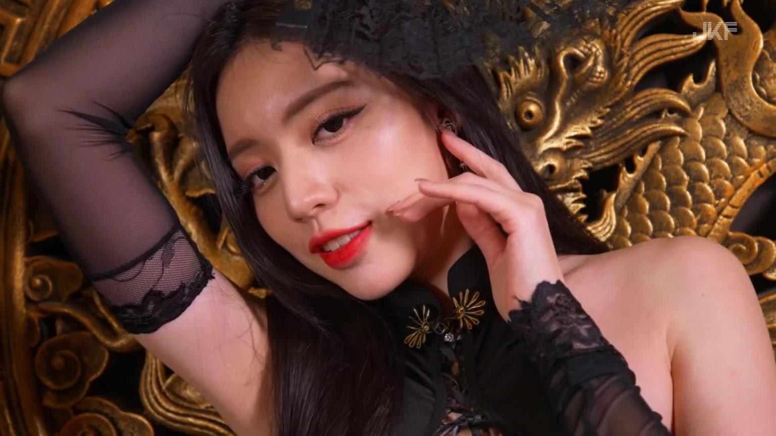 【JKF杂志】2024 6月号 COVER LADY 「性感代名词」谢立琪 预览截图 5