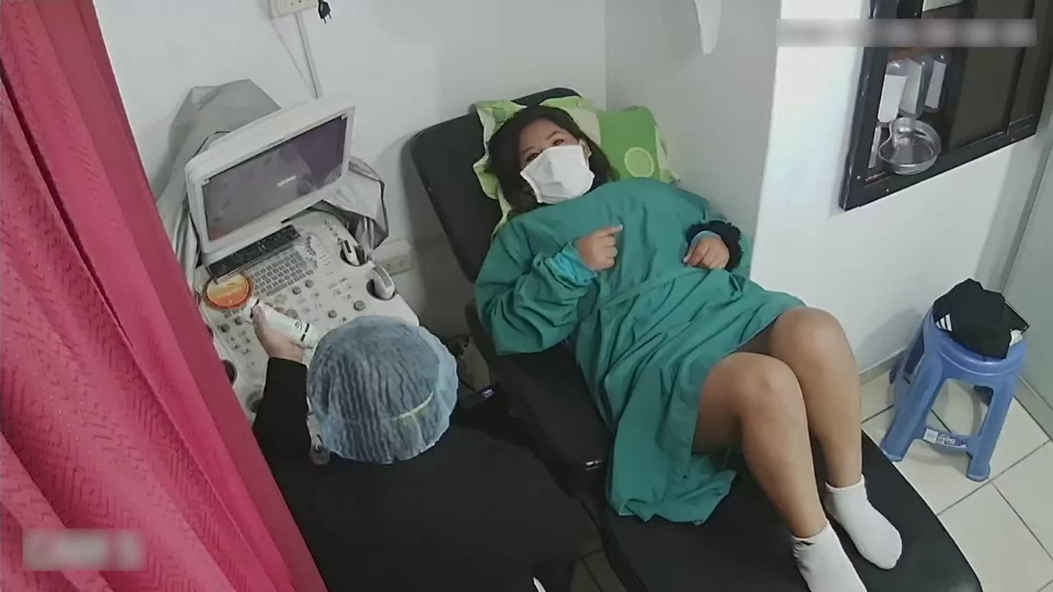 【医院破解】医院监控破解看美女们阴道 预览截图 5