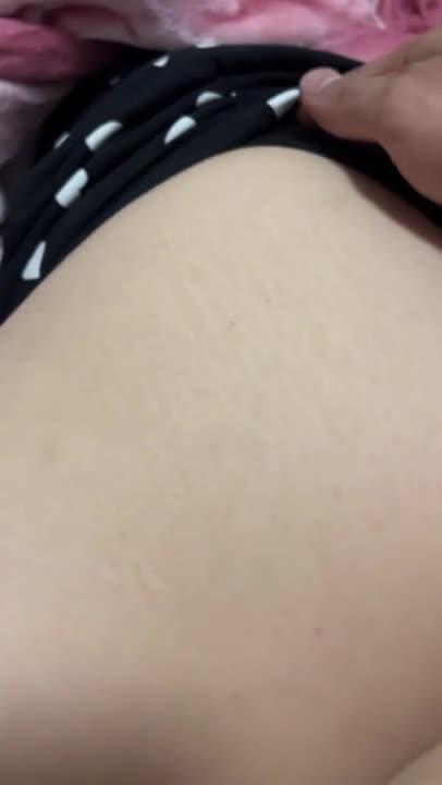 【乱伦】老爸外出喝酒,畜生儿子半夜爬上老妈的床 预览截图 4