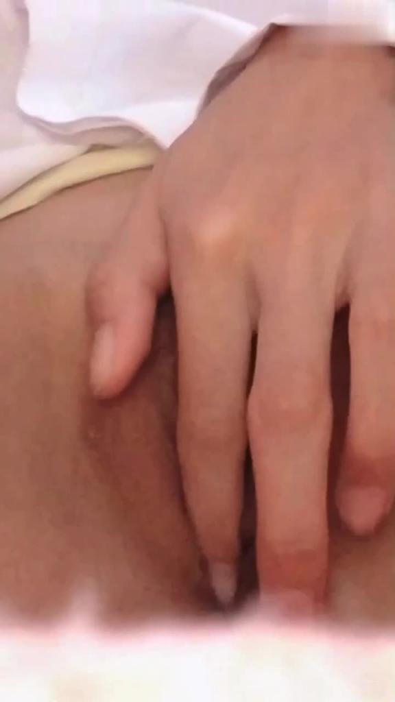 【高中生】清纯眼镜高中生真正的平乳 预览截图 12