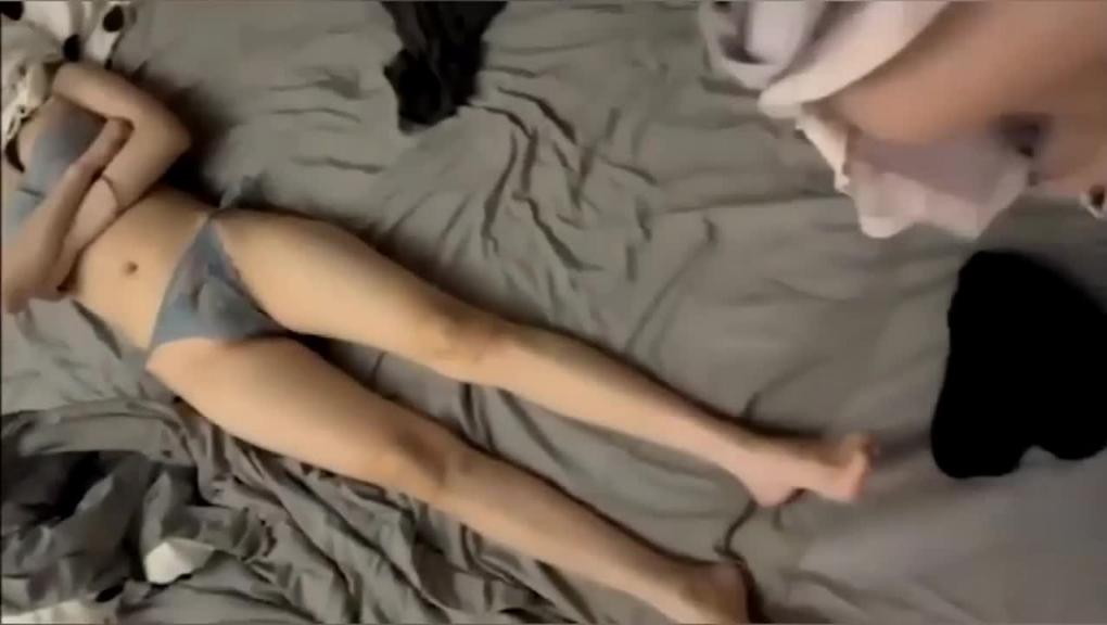 在校大学生醉酒女孩 预览截图 2
