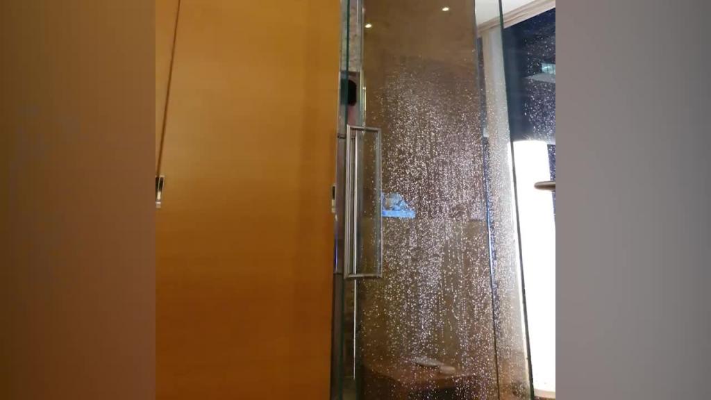 【泄密流出】火爆全网泡良大人King先生酒店约炮仁川气质大长腿女导游! 预览截图 9