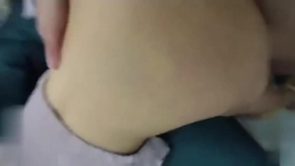 少妇经常背着老公偷情,老公头顶草原,最后被老公抓奸后曝光 预览截图 12