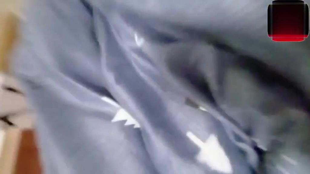 父女乱伦实录给萝莉女儿买手机诱导破处内射爸爸好疼对白淫荡刺激 预览截图 7